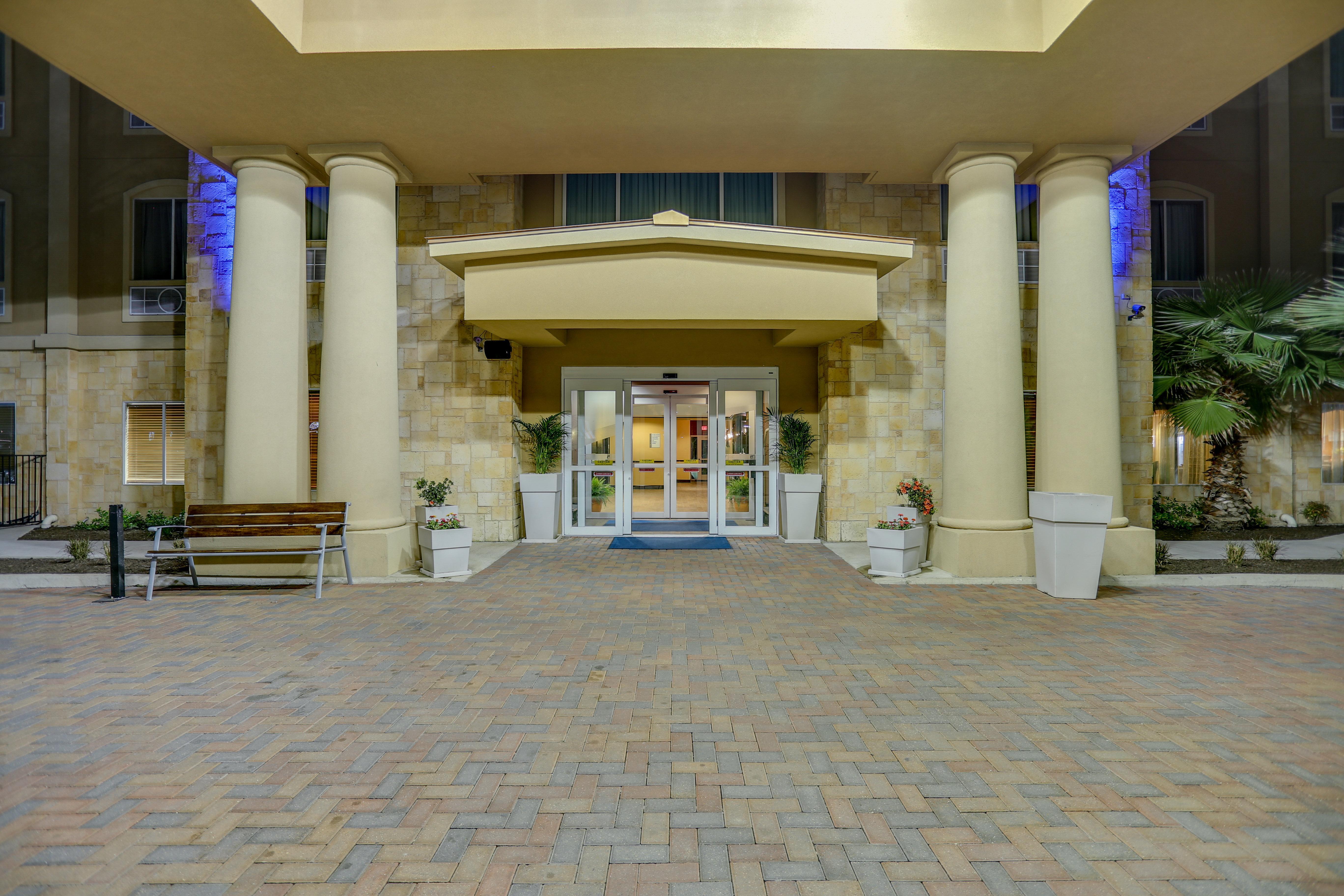 Holiday Inn Express Hotel & Suites Huntsville By Ihg Esterno foto