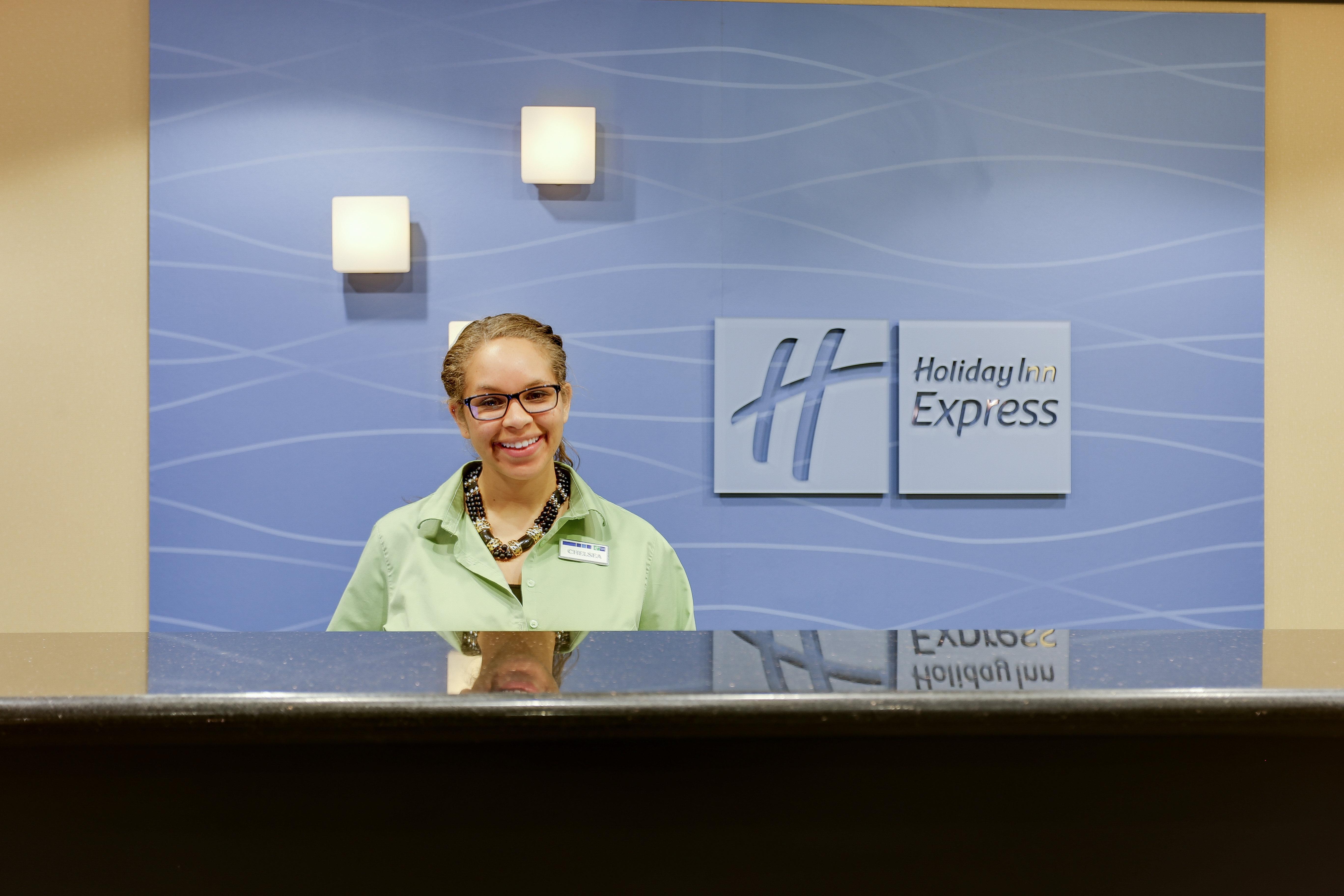 Holiday Inn Express Hotel & Suites Huntsville By Ihg Esterno foto